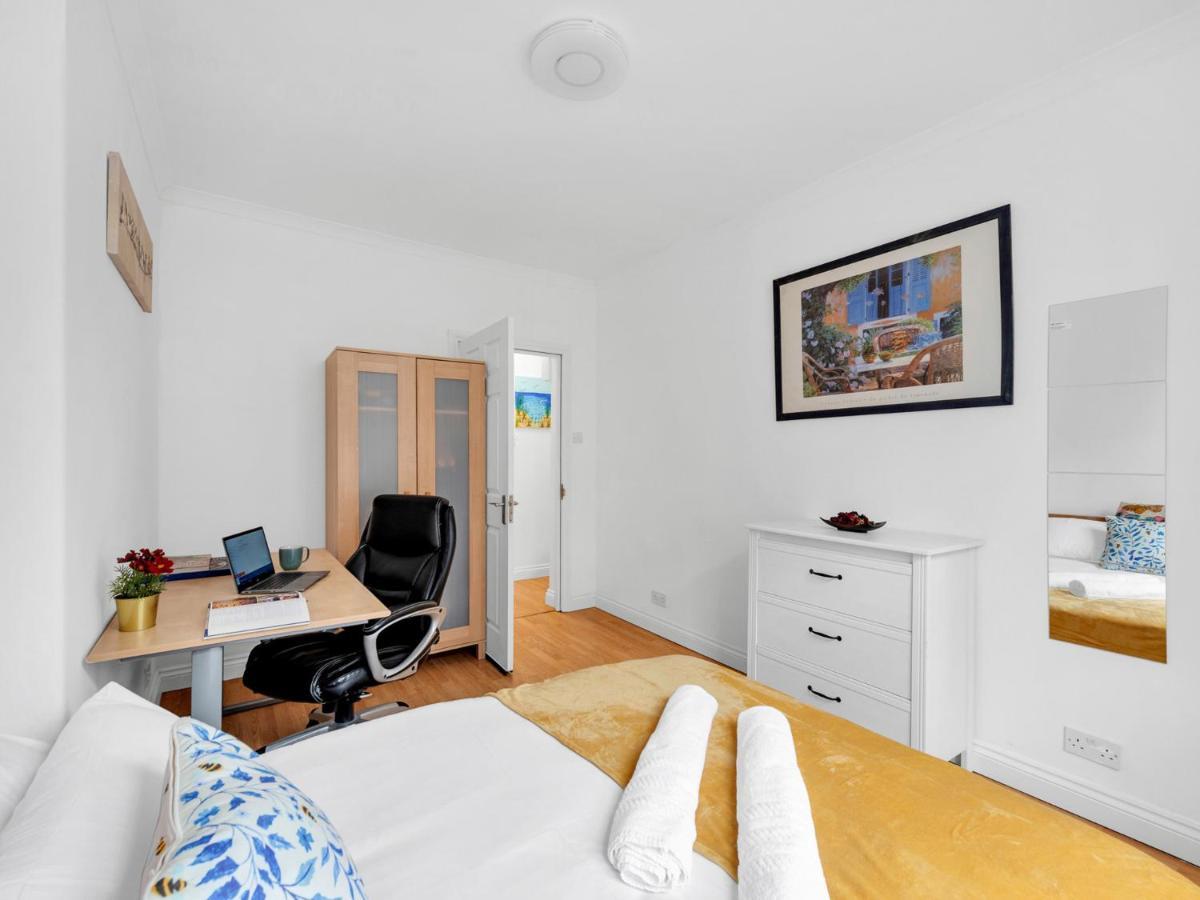Appartement Pass The Keys - Spacious Modern 2br Flat For 6, 3min Walk To Hammersmith Station